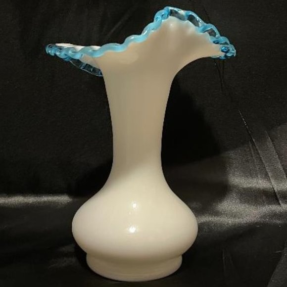 AQUA CREST MILK GLASS JACK IN PULPIT RUFFLE RIM VASE (VINTAGE FENTON PRE-LOGO ?) - Picture 5 of 16